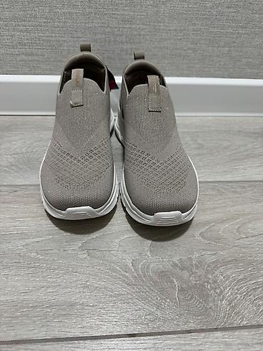 mind error: Кроссовки, 39, Skechers, Новый, цвет - Бежевый, Самовывоз — 2