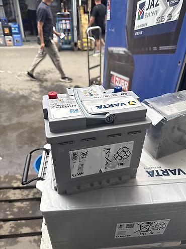 540: Автомобильный аккумулятор VARTA Silver Dynamic AGM Б/у подходит — 4