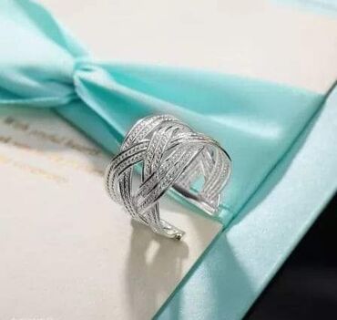 Prstenje: Cena 950 din — 2