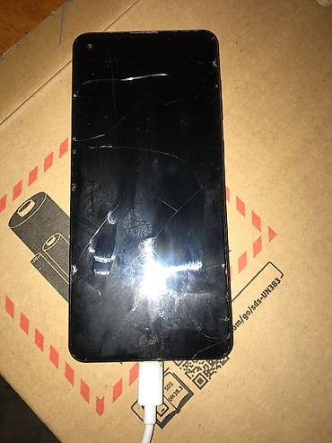 Samsung: Samsung a21s

sve radi, simfree — 2