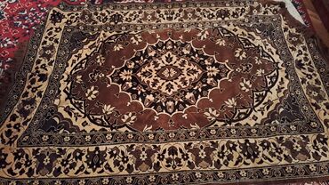 подарки для женщин баку: Divan ustu (ortü)yaxhi veziyyetde