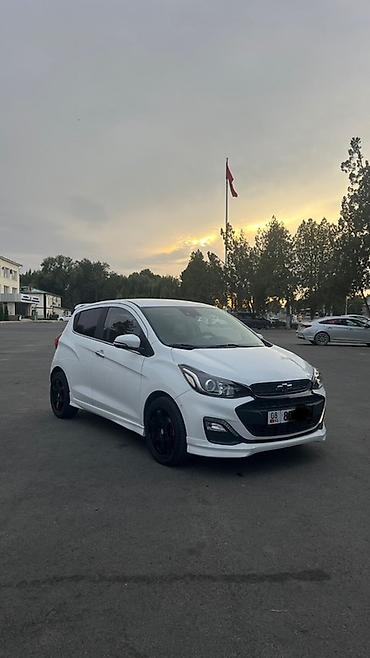 Унаа сатуу: Chevrolet Spark: 2018 г., 1 л, Вариатор, Бензин, Хетчбек — 2