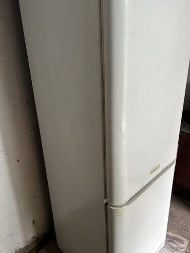 продаю бу холодильники: Холодильник Б/у, Двухкамерный, No frost, 60 * 185 * 57