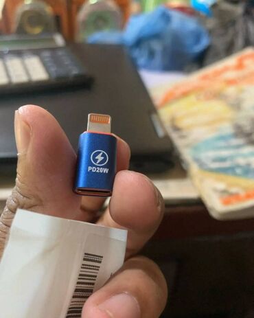 Audio və video kabellər: HDMi, AUX, RCA, OTG, USB Type C, adapter örürücü, kabel və uqolnik 90 — 25