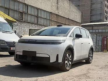 аудио техника: Aion Y — компактный электрический кроссовер/MPV форм‑фактора. Кузов — 1