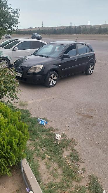 продается авто: Kia Rio üçün 14 ölçülü təkər diski və şin komplekti. Şəkillərdə — 3