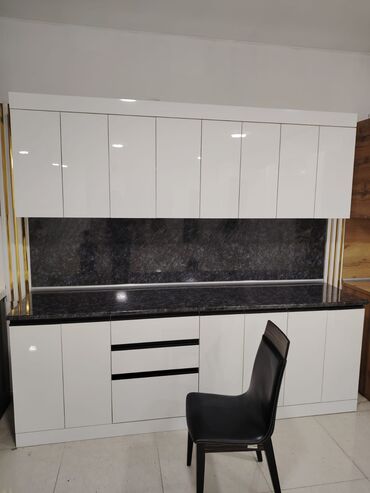 dolab metbex: Metbex mebeli teze islenmemis 500azn. Material akril membran Olcu