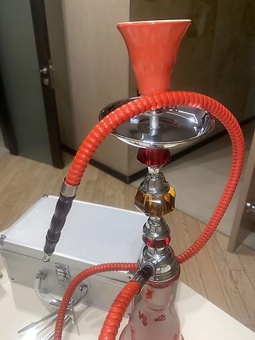 Qırmızı nargilə dəsti - Materiallar: şüşə kolba (qırmızı naxışlı dəvə