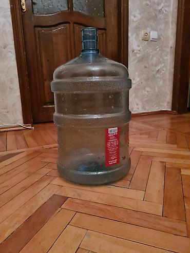 su baki satilir: Dispenser su çənləri satılır 19 L. lik . 2 ədəddir. Birinin Qıyməti 7 — 2