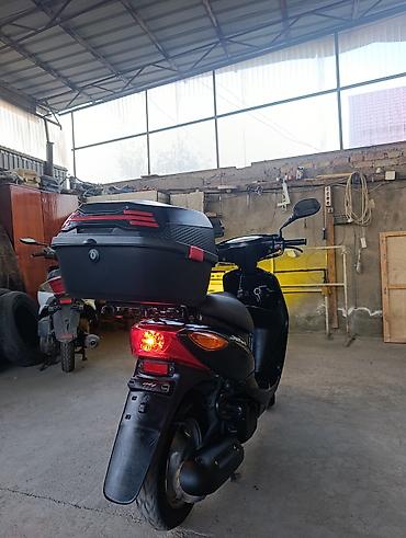 yamaha jog: Скутер Yamaha Jog, черный цвет. Характеристики и оснащение: - Легкий — 2