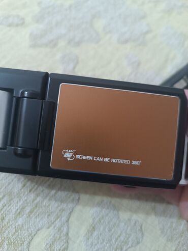 Видеорегистраторы: Видеорегистратор рабочий 2000 сом,монитор с небольшим дефектом 500 — 10