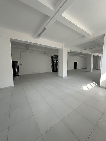 four seasons guest complex: Продажа магазинов В торговом центре, 183 м², Свежий ремонт, Отдельный вход, Цокольный этаж этаж — 1