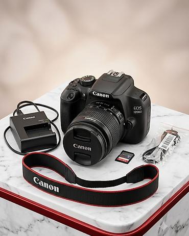 ucuz monitor: Salam. Şəxsi Canon 1200D fotokameramı satıram. ​Adapteri, kabeli, 32 — 1