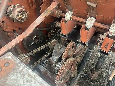 Другие тракторы: Колесный трактор общего назначения - Компоновка: классический трактор — 10