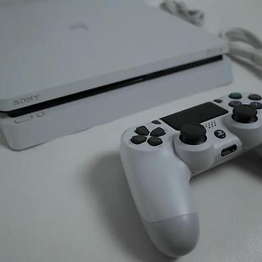 elektronska: U ponudi Sony Playstation 4 sa naslova. Konzola je kao NOVA, mint — 6