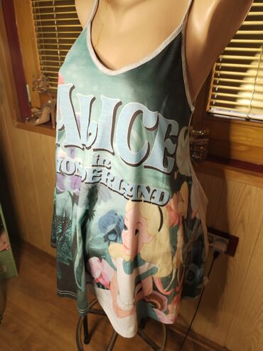 svilene tunike: Disney Alisa u zemlji čuda majica vel XL Super ocuvana Vel xl Pazuh po