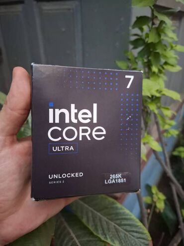 octa core: Prosessor Intel Core i7 ultra 7 265k, Yeni