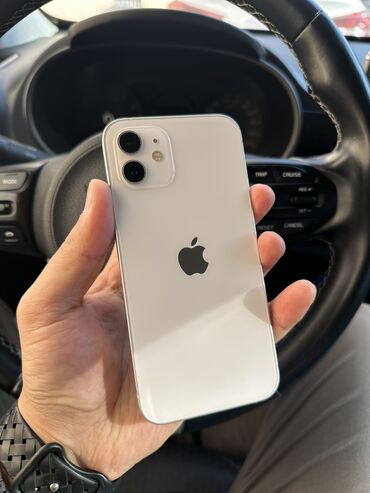 Apple iPhone: IPhone 12, Б/у, 128 ГБ, Белый, Зарядное устройство, Кабель, 93 %