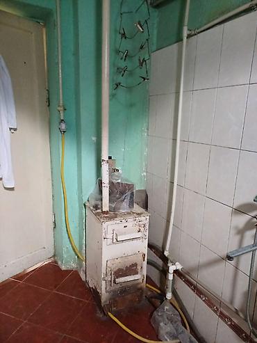 Продажа коттеджей и домов: Срочно продаётся полдома Участок 2,5 сотки. Район Красного — 8