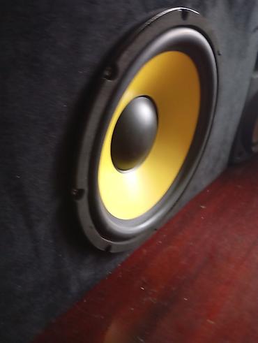 kalonka balaca: JVC audio sistem komplekti. Elanda görünən dəstə 2 ədəd JVC kolonka, 1 — 5