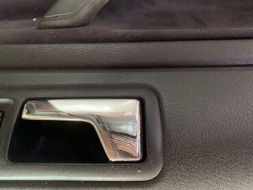 ручк: Ручка двери внутренняя Volkswagen Passat B5+ 1 2001 задн. лев. (б/у)