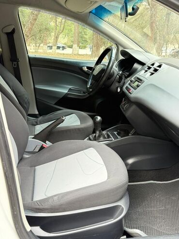 Seat: Seat Ibiza: 1.4 l | 2014 il 290000 km Universal — 11