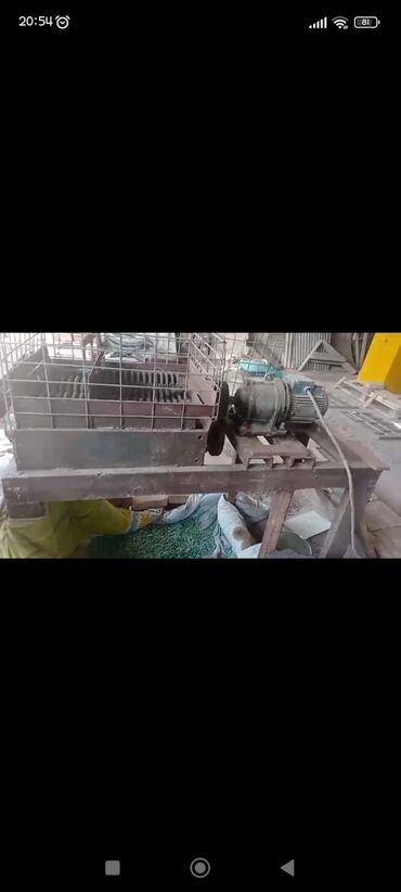 Kompressorlar: Grinder doğrama dəzgahı qiyməti 3500 manat