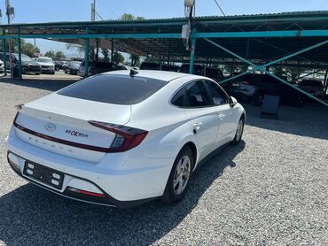 Hyundai: Hyundai Sonata: 2019 г., 2 л, Автомат, Газ, Седан — 5