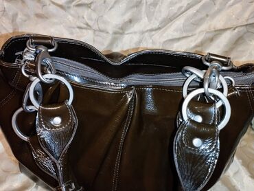 Torbe: Mona kožna lakovana torba XXL Fantastična Mona torba u tamno braon — 9