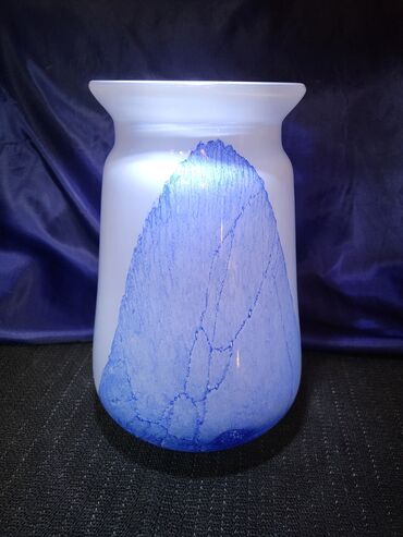 Vaze i saksije: Vaza, Staklo, bоја - Šareno, Novo na lalafo.rs — 1 Vaze i saksije: Vaza, Staklo, bоја - Šareno, Novo — 1