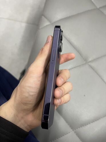 Apple iPhone: IPhone 14 Pro, Б/у, 256 ГБ, Deep Purple, Кабель, Зарядное устройство, Чехол, 82 % — 5