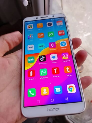 Qazanlar: Honor 7a 16gb gold