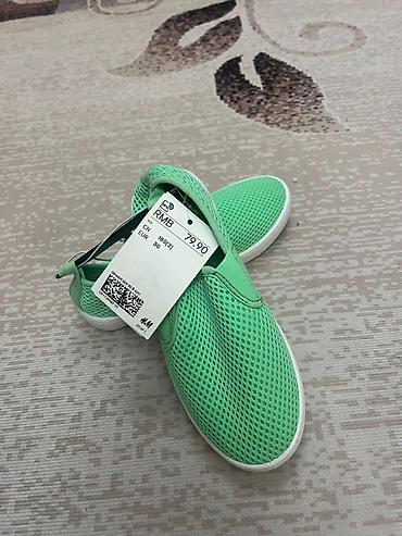 обув: Детская обувь H&M — несколько моделей и расцветок. Размер: 30, на — 3