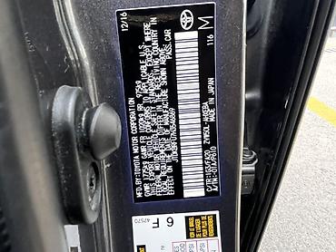 byd e2 2024: Toyota Prius: 2016 г., Автомат, Гибрид, Хэтчбэк — 6