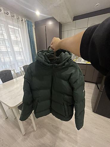 Утеплённая зимняя куртка-пуховик с капюшоном Brand: Zara - Цвет