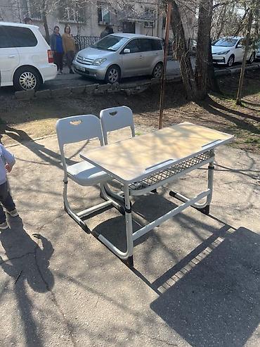 almurut stor: Комплект парты и стула, Новый, Самовывоз, Бесплатная доставка, Платная доставка, цвет - Серый — 1