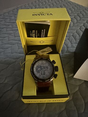 Наручные часы: Продаю часы фирмы INVICTA Bolt, практически новые, видно на фото в