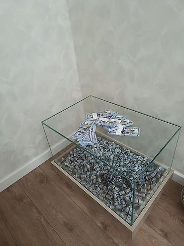 ucuz vitrin: Şüşə vitrin/masası – dekorativ “pul rulonları” ilə - Material: qalın — 3