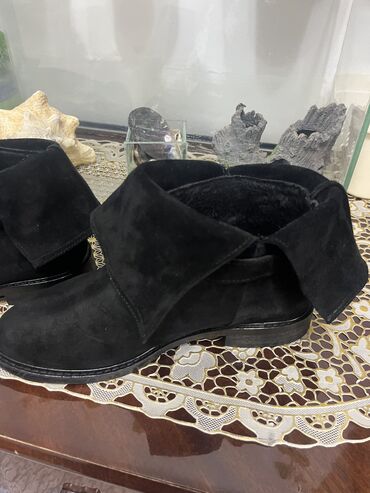 обувь для гор: Сапоги, 35.5, цвет - Черный