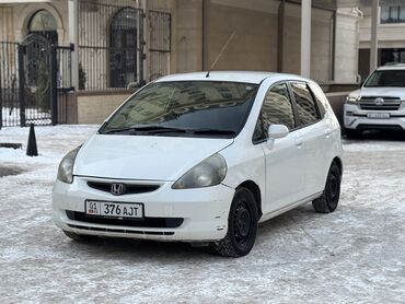 Honda: Honda Fit: 2002 г., 1.3 л, Вариатор, Бензин, Седан