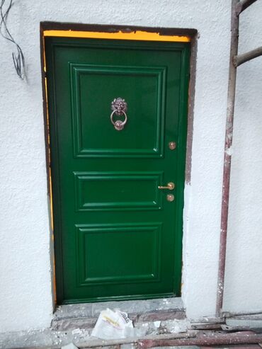 Giriş qapıları: Ofis üçün Yeni Giriş qapısı Zamok ilə, Pulsuz quraşdırma, Ünvandan götürmə, Pulsuz çatdırılma, Ödənişli çatdırılma — 13