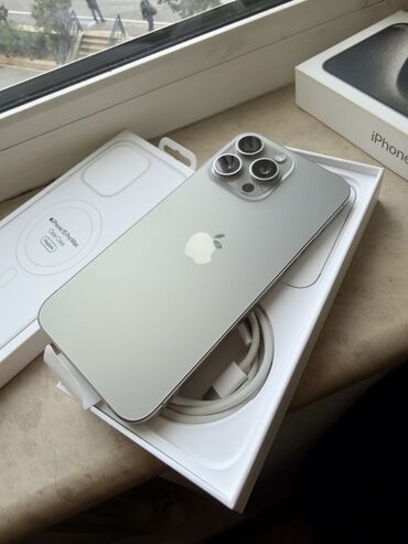 Apple iPhone: IPhone 15 Pro Max, 256 GB, Natural Titanium — 1