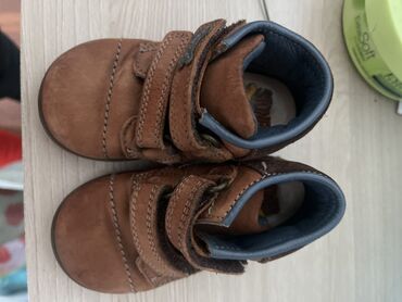 детский ботинка: Отдам даром Детские ботинки деми сезонные европейского качества