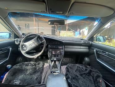 Audi: Audi A6: 1995 г., 2.6 л, Седан — 10