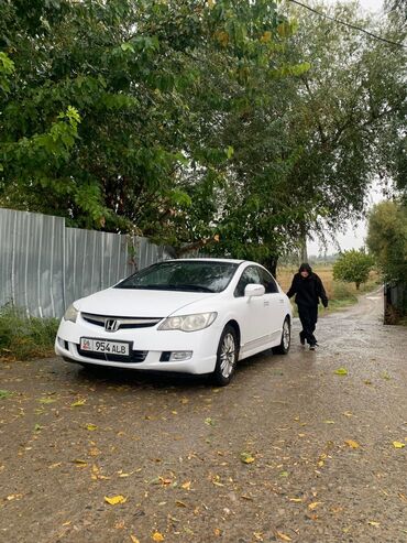 машина с российскими номерами: Honda Civic: 2008 г., 1.3 л, Вариатор, Гибрид, Седан