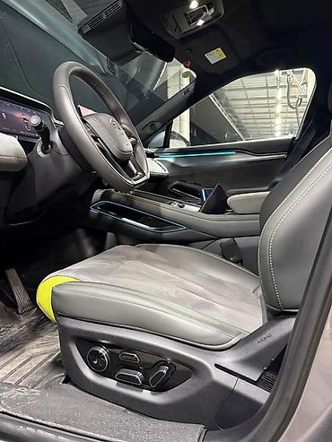сколько стоит tesla: Электромобиль кросс-купе, серый металлик Основные особенности: - — 5