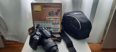 printer alıram: Nikon D5000. Fotoaparat çox az işlənib, çəkiliş sayı da çox azdır
