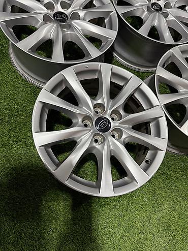 Диски: Литые Диски R 17 Kia, Комплект, отверстий - 5, Б/у — 5