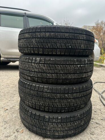 Шины: Шины 185 / 65 / R 15, Зима, Б/у, Комплект, Bridgestone