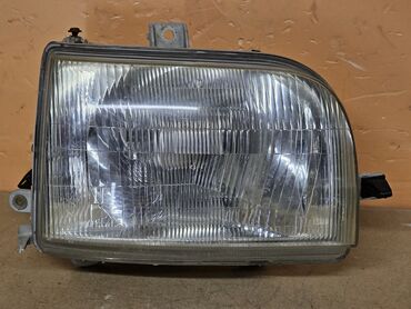 Передние фары: Передняя правая фара Daihatsu 1997 г., Б/у, Оригинал, Япония — 2